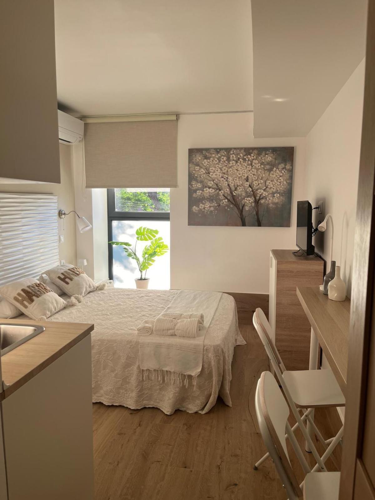 ホテル Garden House マドリード エクステリア 写真